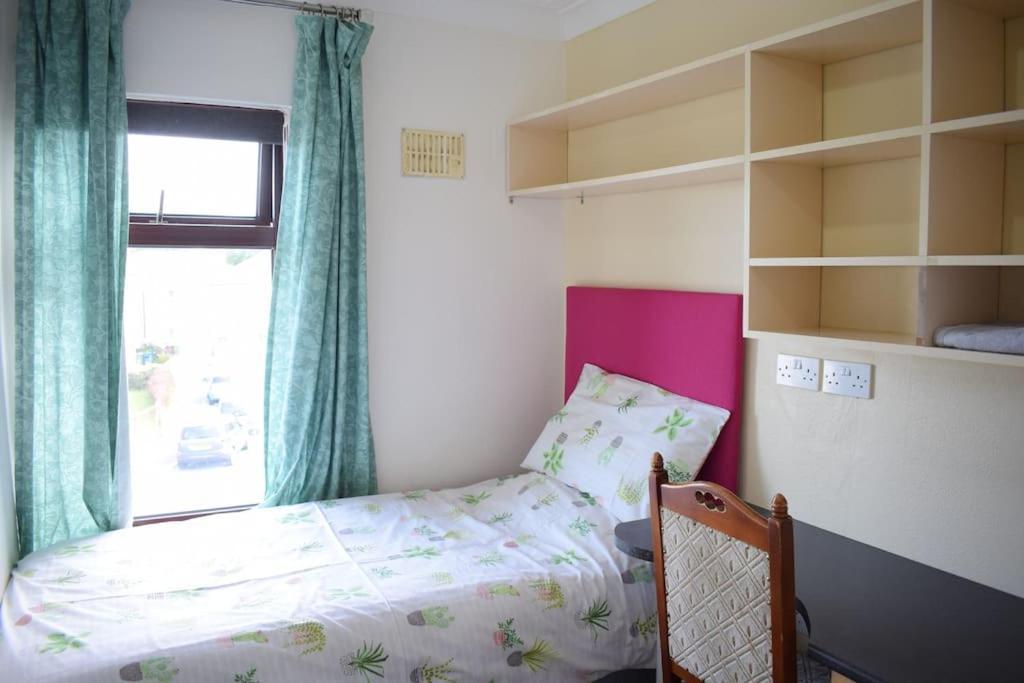 House Stay In Bangor North Wales ภายนอก รูปภาพ