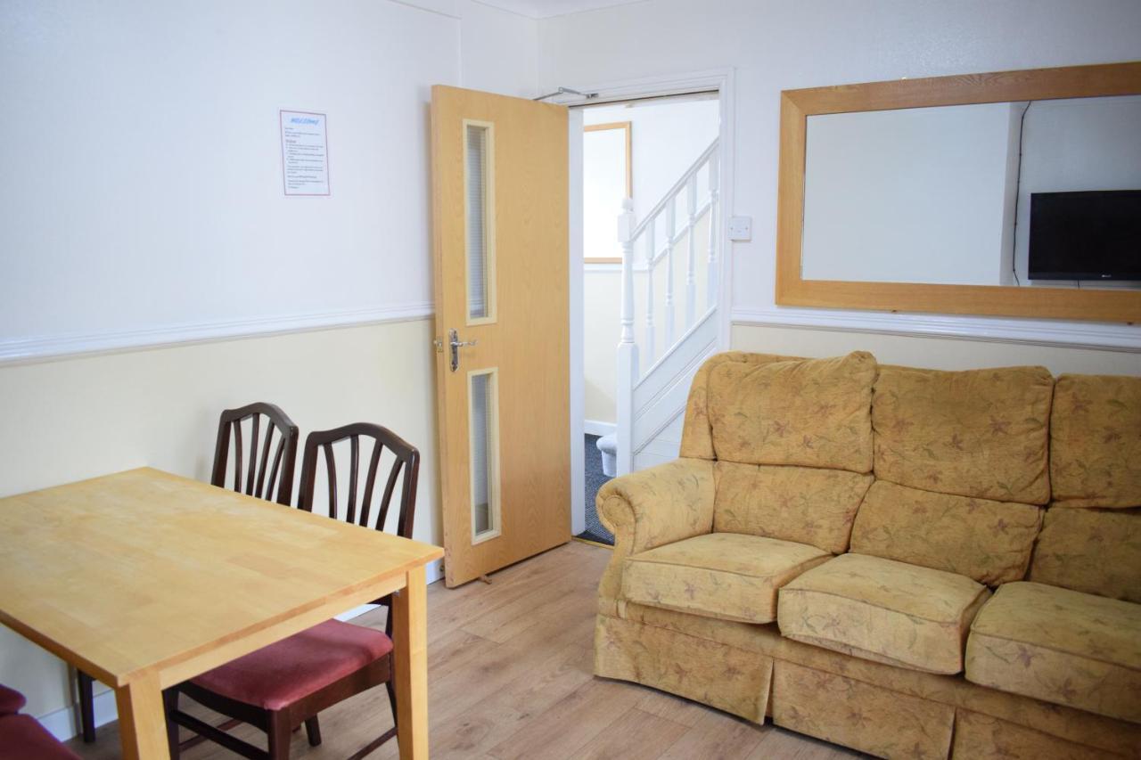 House Stay In Bangor North Wales ภายนอก รูปภาพ