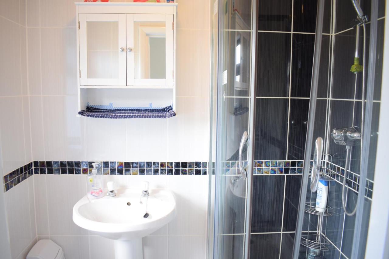 House Stay In Bangor North Wales ภายนอก รูปภาพ