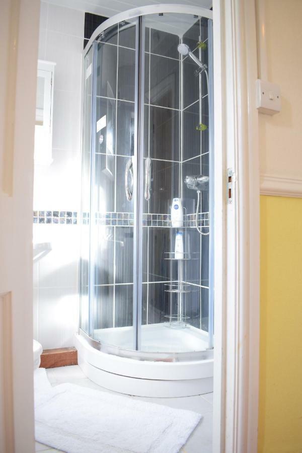 House Stay In Bangor North Wales ภายนอก รูปภาพ