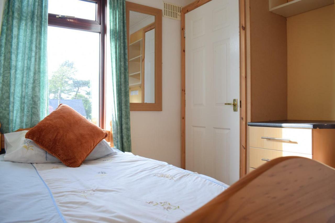 House Stay In Bangor North Wales ภายนอก รูปภาพ